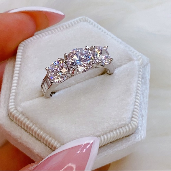 ❌ SOLD ❌18k white gold wedding 3 stone diamond ring 3 CT - Picture 3 of 16